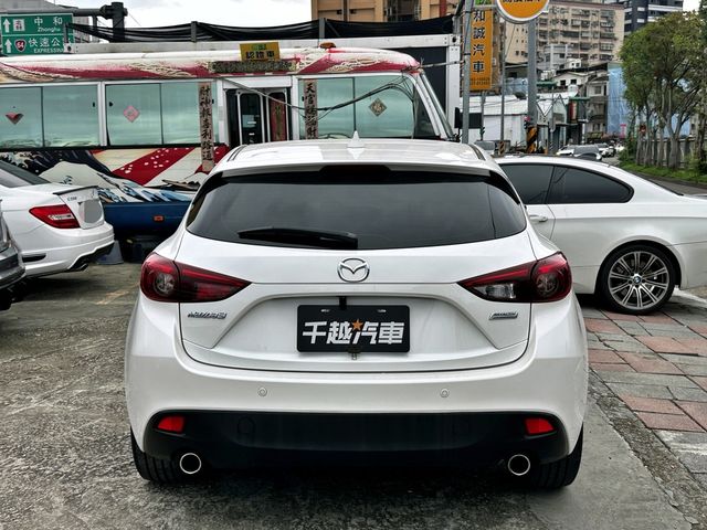 MAZDA馬自達 MAZDA 3  第4張相片