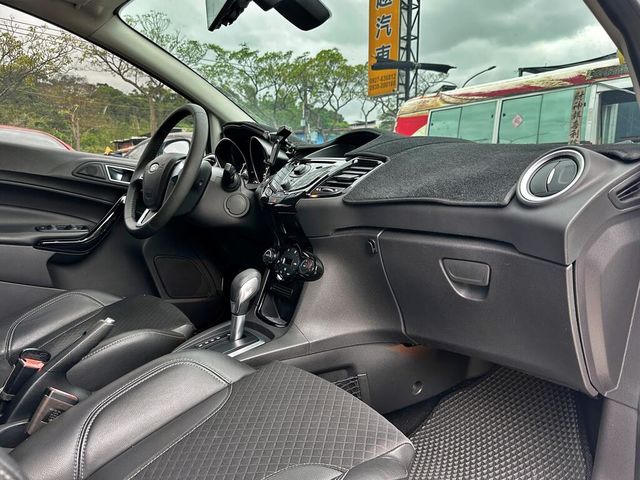 FORD福特 FIESTA  第11張相片