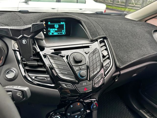 FORD福特 FIESTA  第17張相片