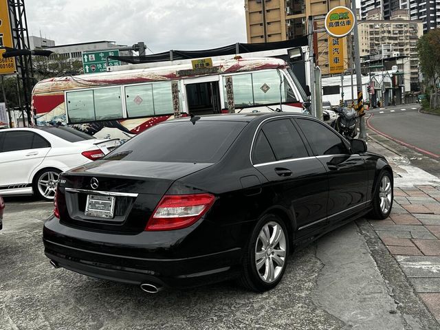 LEXUS凌志 CT200H  第3張相片