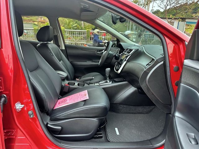 NISSAN日產 TIIDA  第23張相片