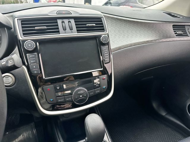 NISSAN日產 TIIDA  第33張相片