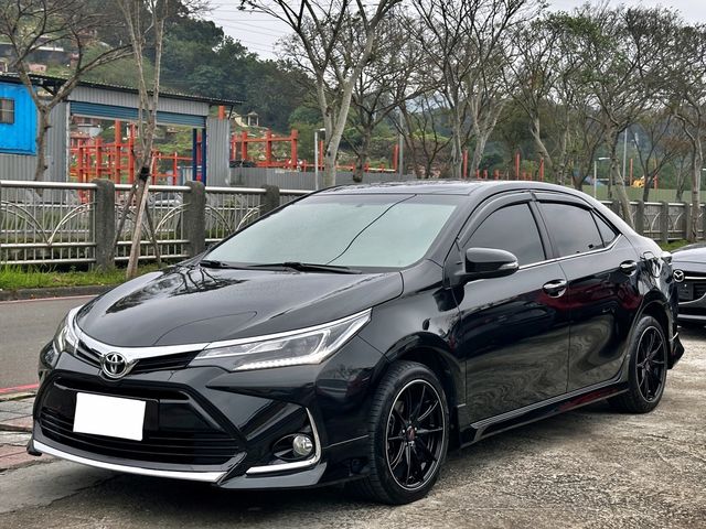 TOYOTA豐田 ALTIS  第1張相片