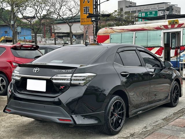 TOYOTA豐田 ALTIS  第3張相片
