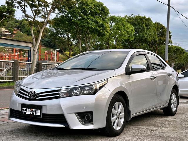 TOYOTA豐田 ALTIS  第1張相片
