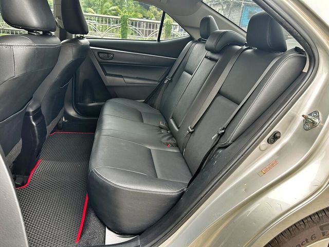 TOYOTA豐田 ALTIS  第9張相片