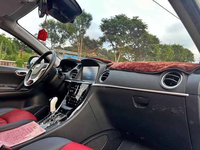LUXGEN納智捷 U7 TURBO  第13張相片