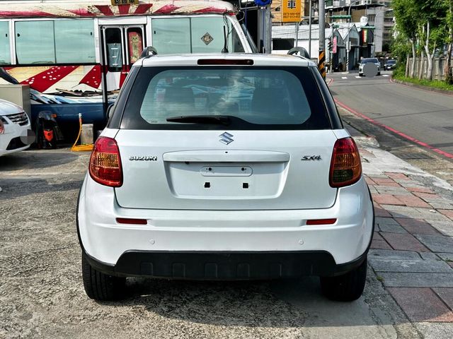 SUZUKI鈴木 SX4  第4張相片