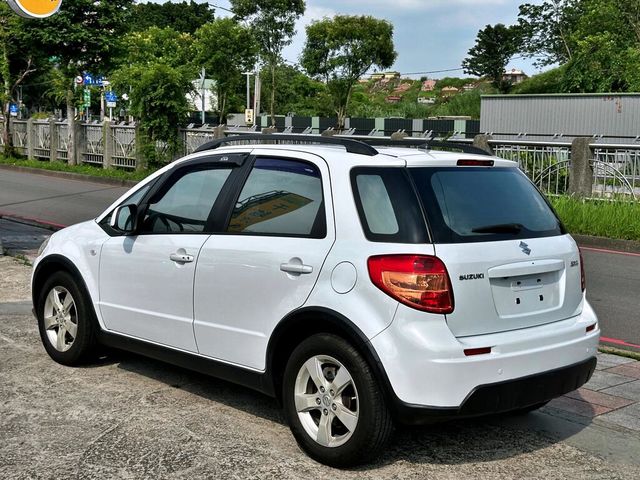 SUZUKI鈴木 SX4  第6張相片
