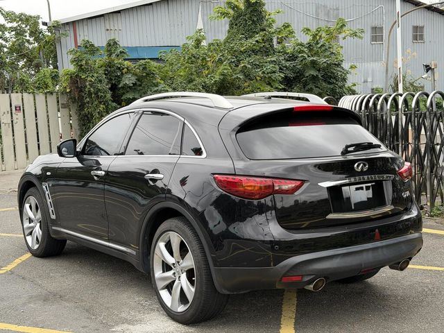 INFINITI無限 QX70  第6張相片