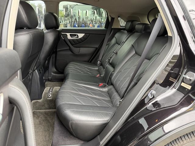 INFINITI無限 QX70  第9張相片