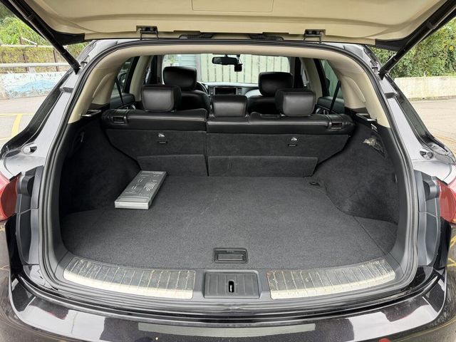 INFINITI無限 QX70  第10張相片