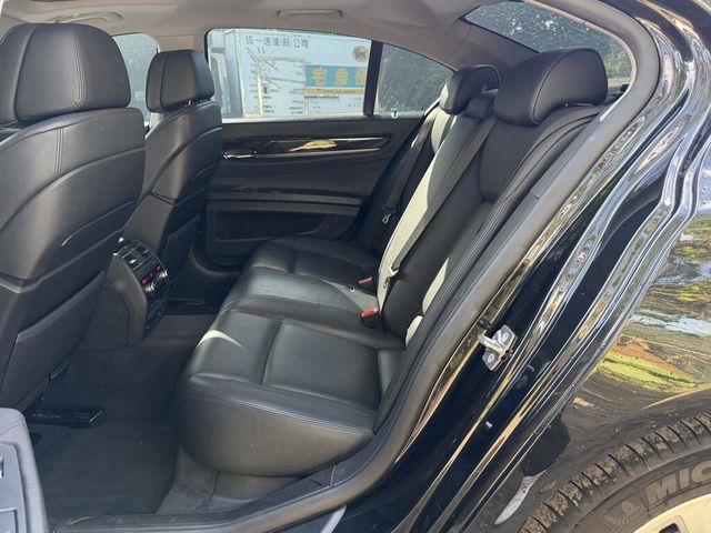 BMW寶馬 730D  第9張相片