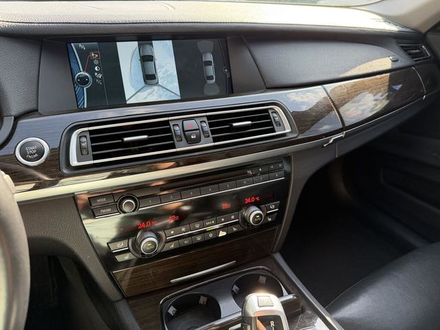 BMW寶馬 730D  第14張相片