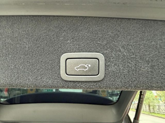VOLVO富豪 XC60  第11張相片