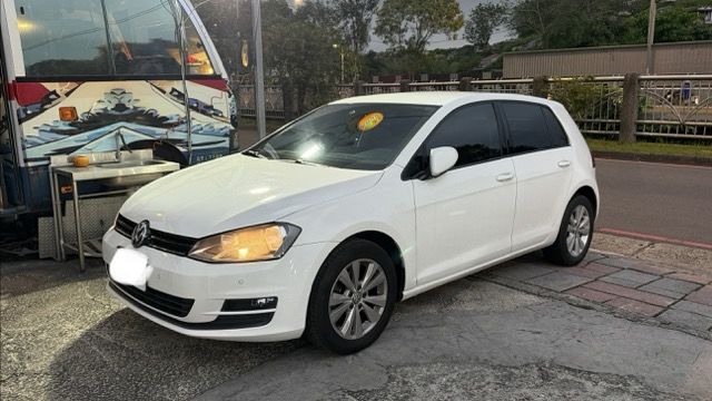 VOLKSWAGEN福斯 GOLF  第1張相片