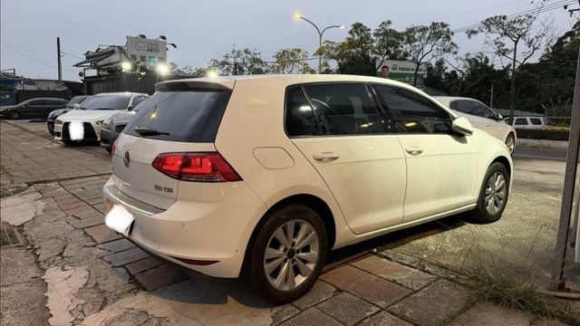 VOLKSWAGEN福斯 GOLF  第2張相片
