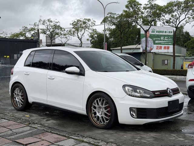 VOLKSWAGEN福斯 GOLF GTI  第5張相片