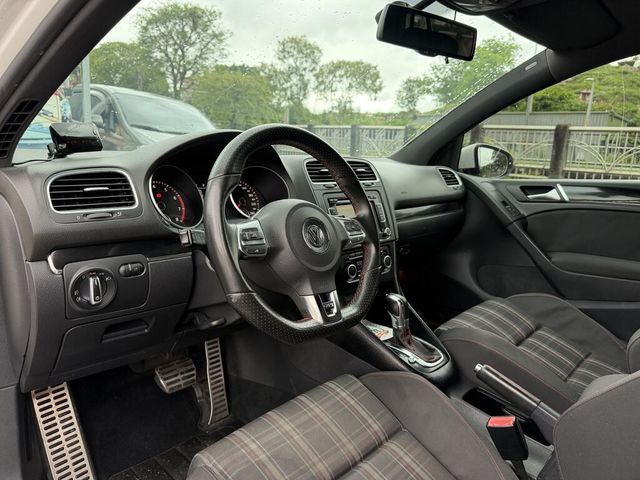 VOLKSWAGEN福斯 GOLF GTI  第7張相片