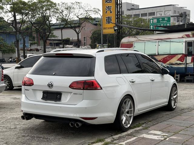 VOLKSWAGEN福斯 GOLF VARIANT  第2張相片