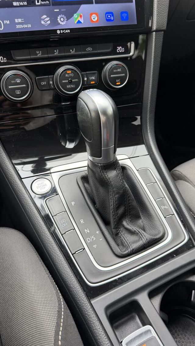 VOLKSWAGEN福斯 GOLF VARIANT  第18張相片