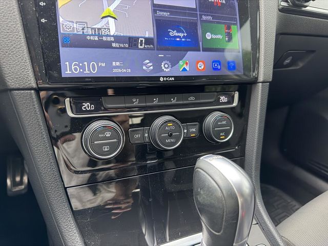 VOLKSWAGEN福斯 GOLF VARIANT  第19張相片