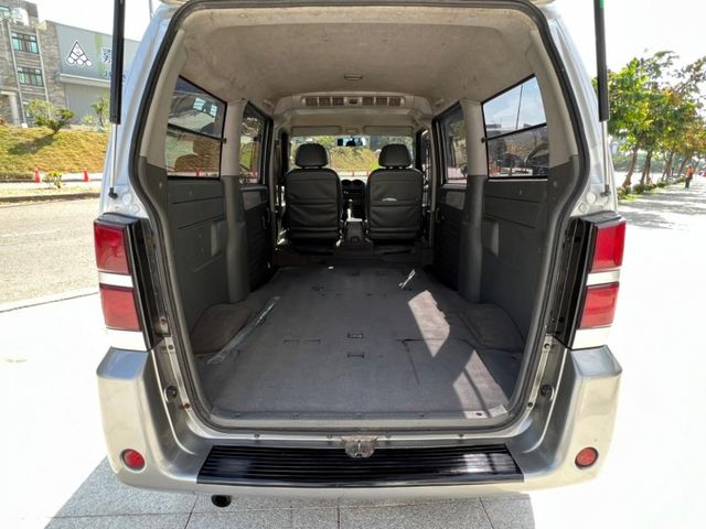 絕版1.6神奇廂型車 耐用日本引擎 省油大馬力 聰明的就懂 正一手車 認證實跑跑  第7張相片