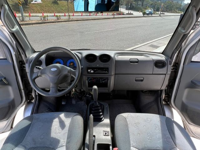 絕版1.6神奇廂型車 耐用日本引擎 省油大馬力 聰明的就懂 正一手車 認證實跑跑  第8張相片