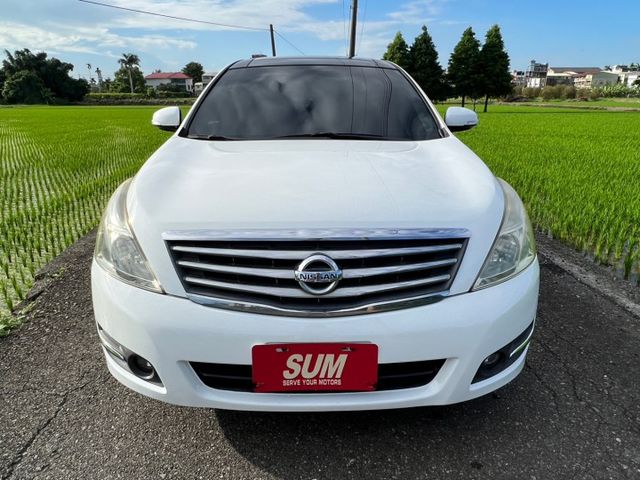 超大型舒適安全房車 頂級2_0.5升V6引擎 ikey全景天窗 雙電動椅 原版  第2張相片