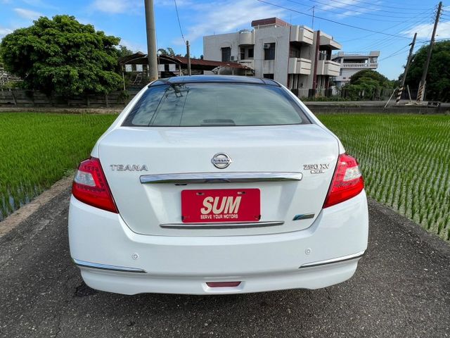 超大型舒適安全房車 頂級2_0.5升V6引擎 ikey全景天窗 雙電動椅 原版  第5張相片
