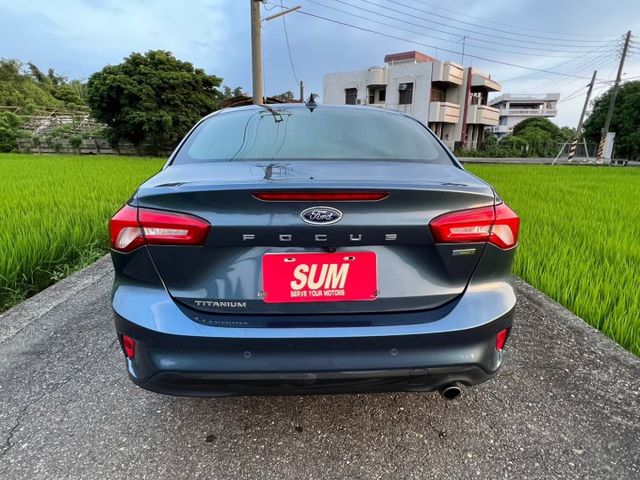 新車價87.8萬 四門旗艦版 182匹大馬力 全速域 盲點 抬頭 無線充電盤 保固2年5萬公里  第5張相片