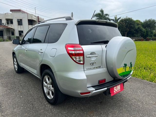 全網最優惠 車況來源最清楚 此車通病變速箱 剛整理好 有工單 別間車商不敢說的 我坦白告知 選配電動按摩椅  第4張相片