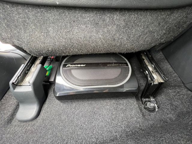 全網最優惠 車況來源最清楚 此車通病變速箱 剛整理好 有工單 別間車商不敢說的 我坦白告知 選配電動按摩椅  第9張相片