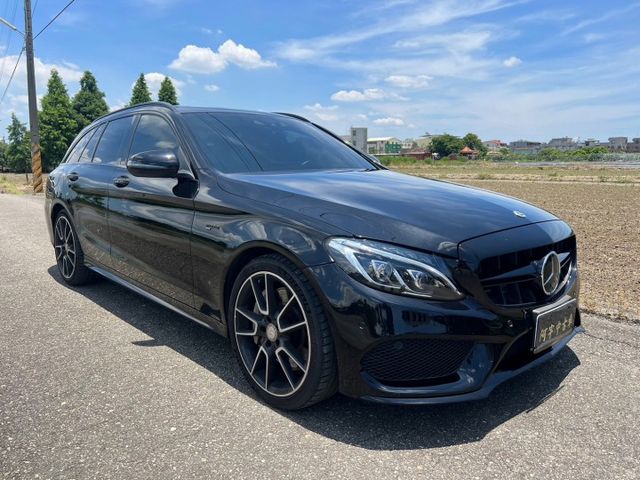 優質爸爸年輕代表車款 S205旅行車 C43 3.0雙渦輪 日規大滿配 23P跟車 雙魚眼頭燈 香氛套件 APPLE C  第1張相片
