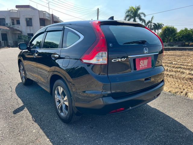 高妥善率實用性休旅車 CRV 2.4 VTIS版本 全程原廠保養 只跑7萬多 換檔快撥 天窗 四安  第2張相片