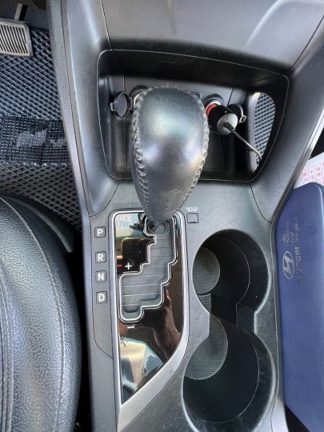 平價代步休旅車 高CP值 配備眾多 安卓主機 無線四輪獨立胎壓偵測器 前後雙錄行車紀錄器 定速 電動椅  第17張相片
