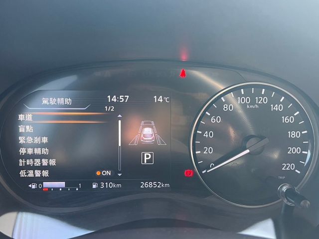 全新小改款 全網超級大滿配 旗艦雙特仕版本 新車加選配95萬 現買現省30幾萬  原廠保固中 選配數位電視 導行前後行車  第16張相片