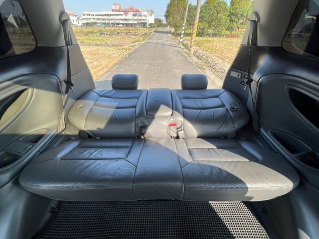 超舒適七人座首選 雙天窗 後座出風口 全車全新烤漆 車況優 只跑17萬多  第11張相片