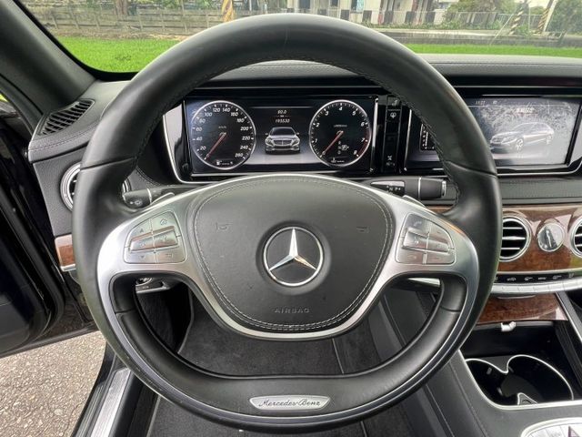 全網最優惠 邀你入主 正2014年 總代理 S400汽油  LWB 長軸版 老闆氣派舒適坐駕  第14張相片
