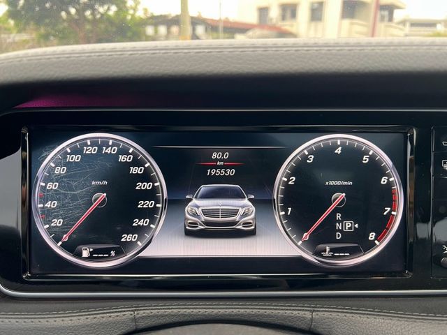 全網最優惠 邀你入主 正2014年 總代理 S400汽油  LWB 長軸版 老闆氣派舒適坐駕  第15張相片