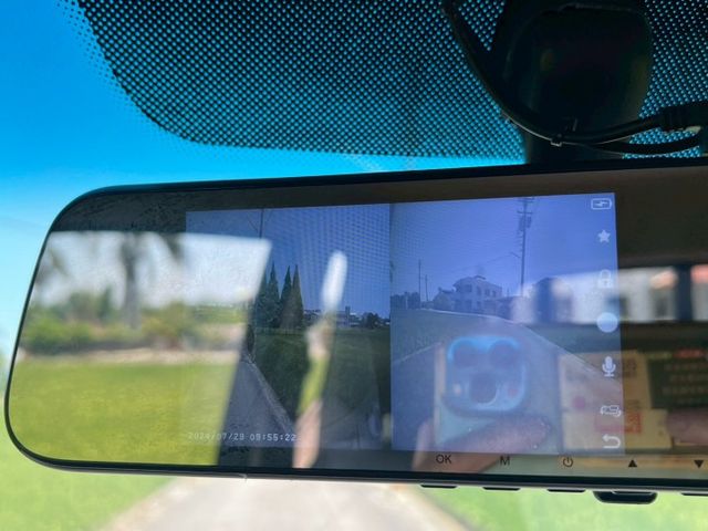 正五期 小霸王大單箱 不用加尿素 前裝潢公司一手車  油壓尾門 原版件 車況良好 買回去直接賺大錢  第13張相片