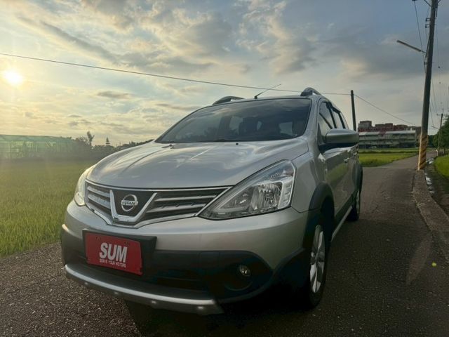 NISSAN全車系 LIVINA 專賣店 本身日產新車業務出身 趕緊賞車試乘 讓我破除你對玻璃變速箱的疑慮  超實用的一  第1張相片