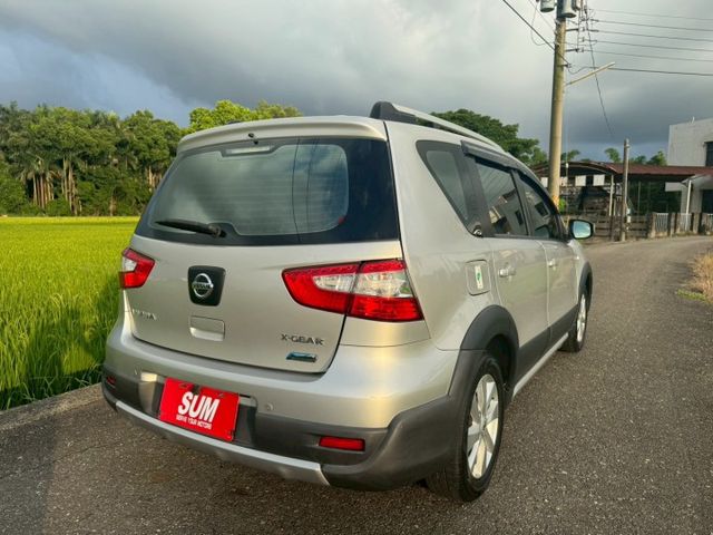 NISSAN全車系 LIVINA 專賣店 本身日產新車業務出身 趕緊賞車試乘 讓我破除你對玻璃變速箱的疑慮  超實用的一  第3張相片