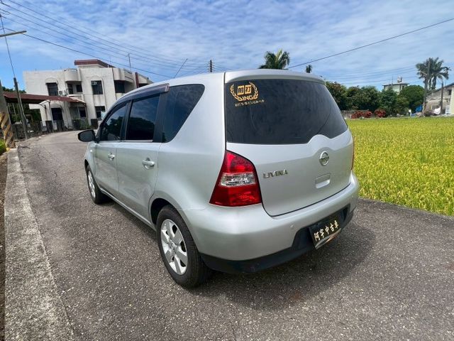 實用代步車  傳統四速變速箱 超耐用 大空間 載人載貨都便利 保固一年兩萬公里  第4張相片