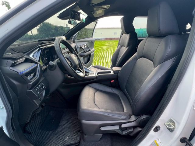 類新車 酷動環景版 僅跑1萬 原廠環景市場稀有 原廠4年12萬保固 等您鑑賞  第11張相片