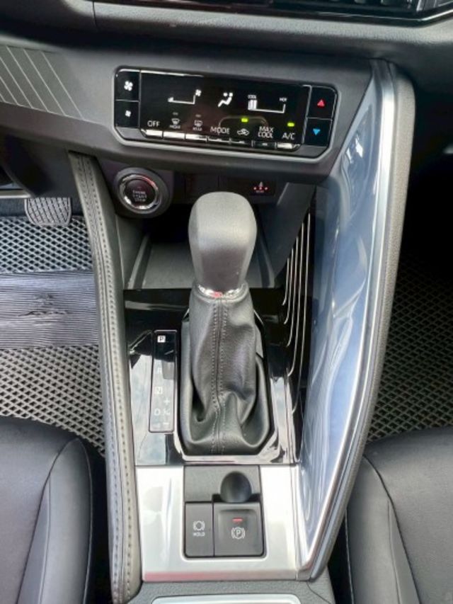 類新車 酷動環景版 僅跑1萬 原廠環景市場稀有 原廠4年12萬保固 等您鑑賞  第17張相片