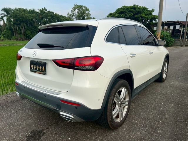 總代理 一手女用車 全程原廠保養 原廠保固中 盲點 環景 歡迎賞車議價  第6張相片