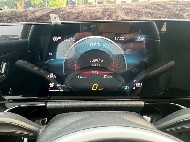 總代理 一手女用車 全程原廠保養 原廠保固中 盲點 環景 歡迎賞車議價  第12張相片