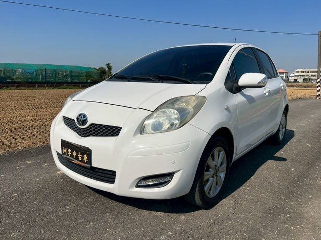 市區小車代步首選 YARIS 稀有大G IKEY版本  恆溫 電摺 歡迎女性入主  第3張相片