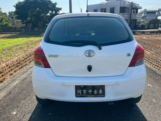 市區小車代步首選 YARIS 稀有大G IKEY版本  恆溫 電摺 歡迎女性入主  第5張相片